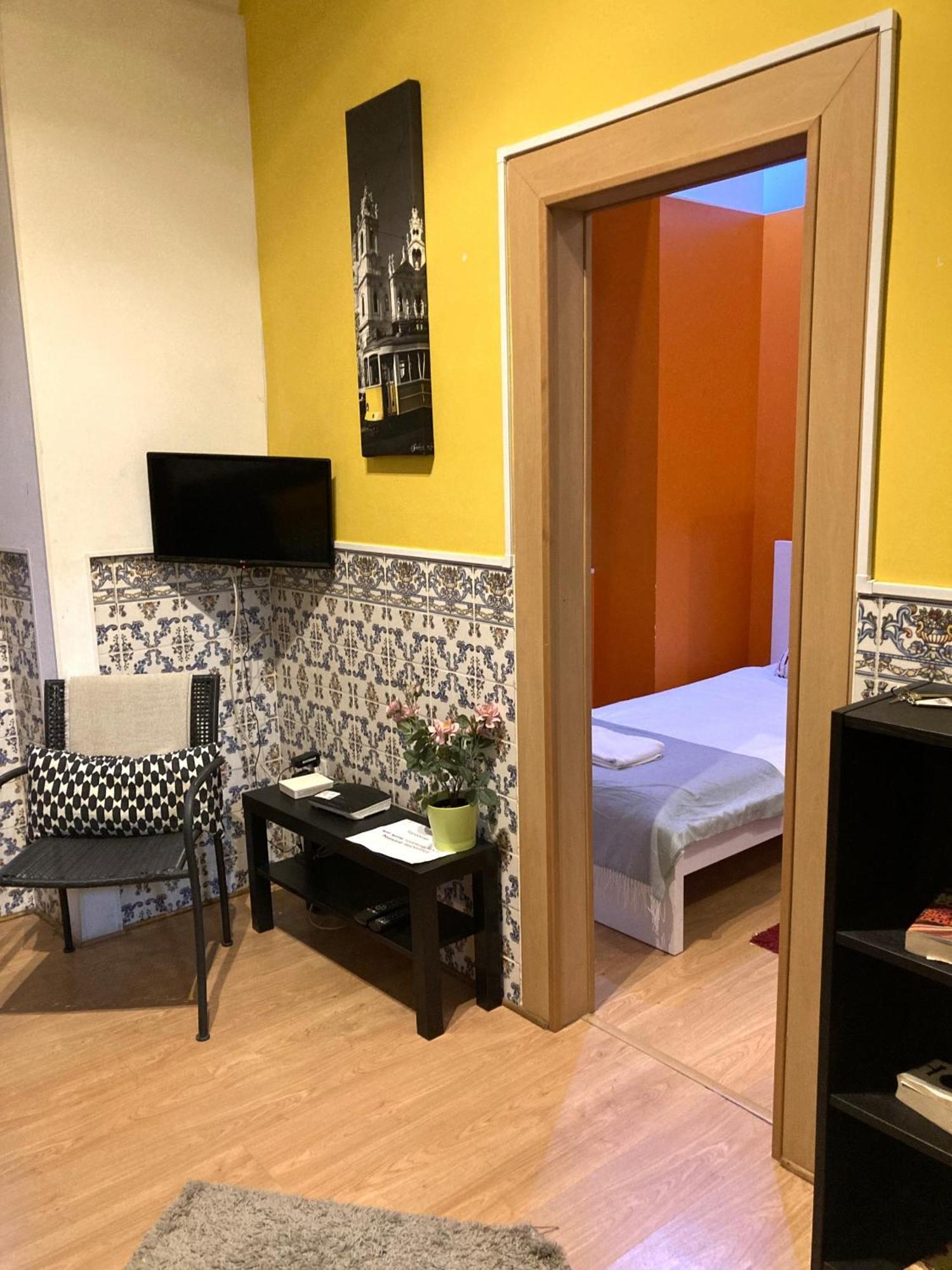 Lisbon T2 Apartment In Typical Villa In Sapadores Lisboa Eksteriør bilde